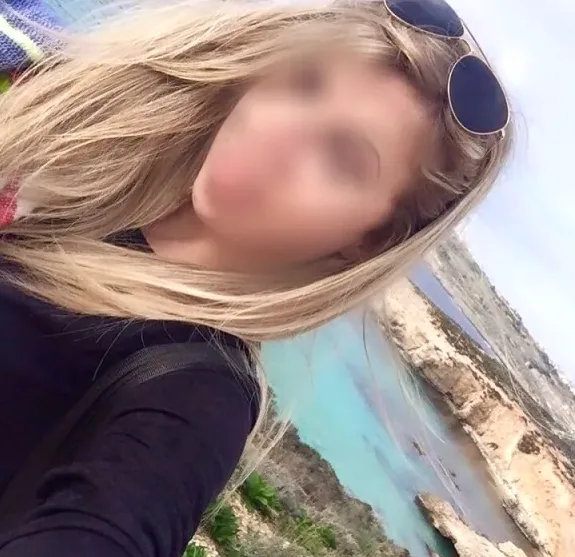 Anja, 34
