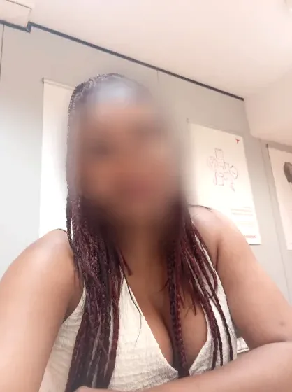 Emily, 40