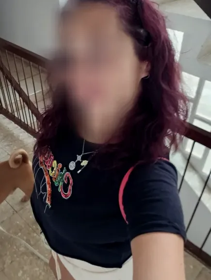 Hanna, 33