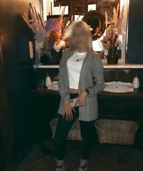 Josephine, 35