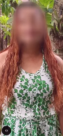Lara, 40