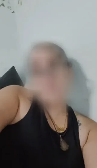 Luisa, 35