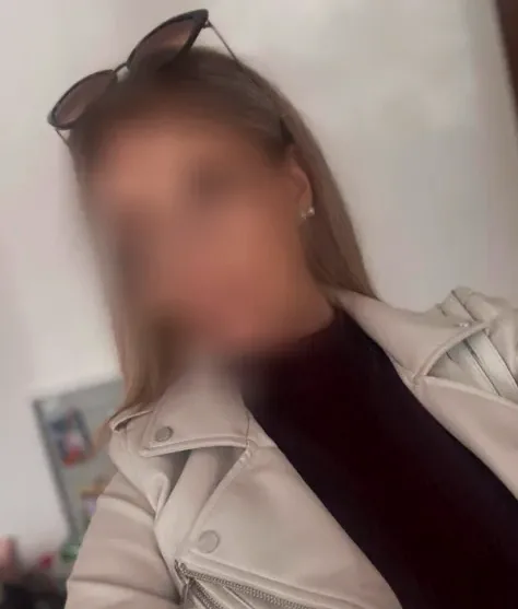 Nora, 26