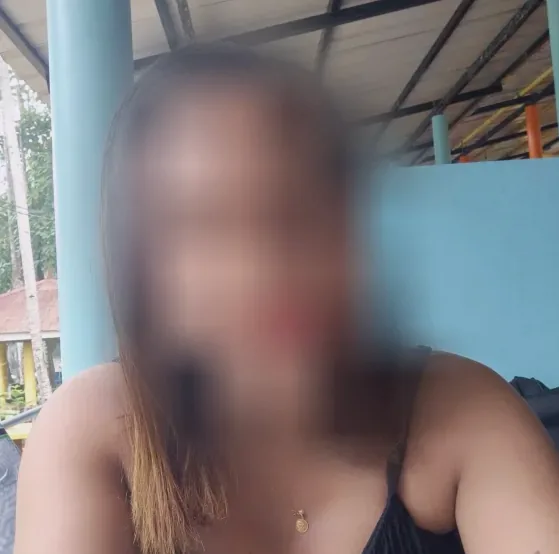 Pauline, 34