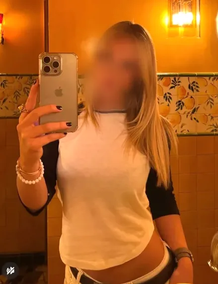 Pauline, 29