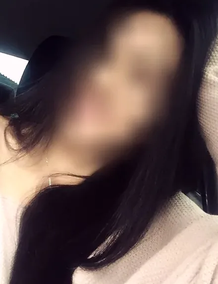 Viktoria, 34