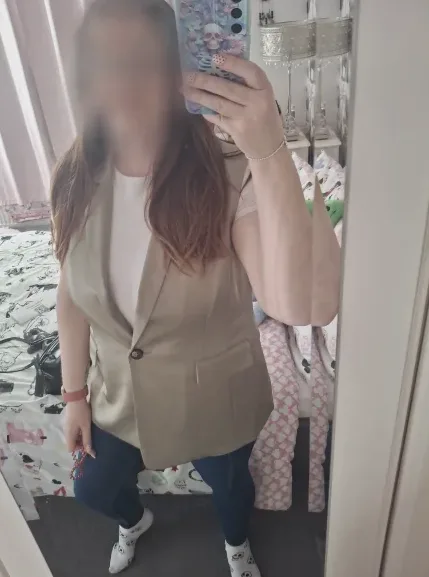 Hanna, 38